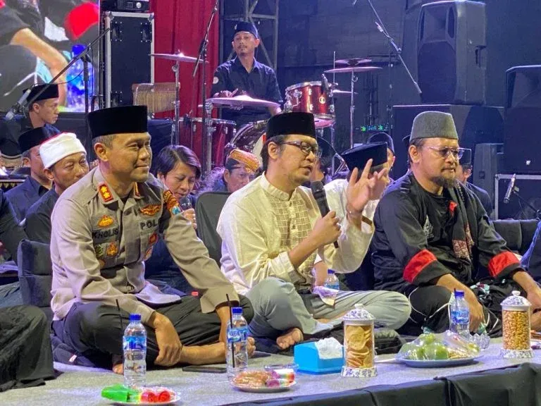 Kapolres Malang Hadiri Acara Ngaji Bareng dan Tawasshulan