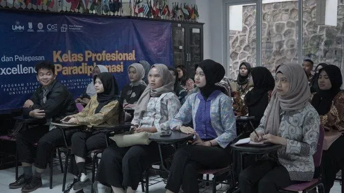 32 Mahasiswa Hubungan Internasional UMM Terjun ke 9 Kota di Jawa, Jalankan Program Paradiplomasi