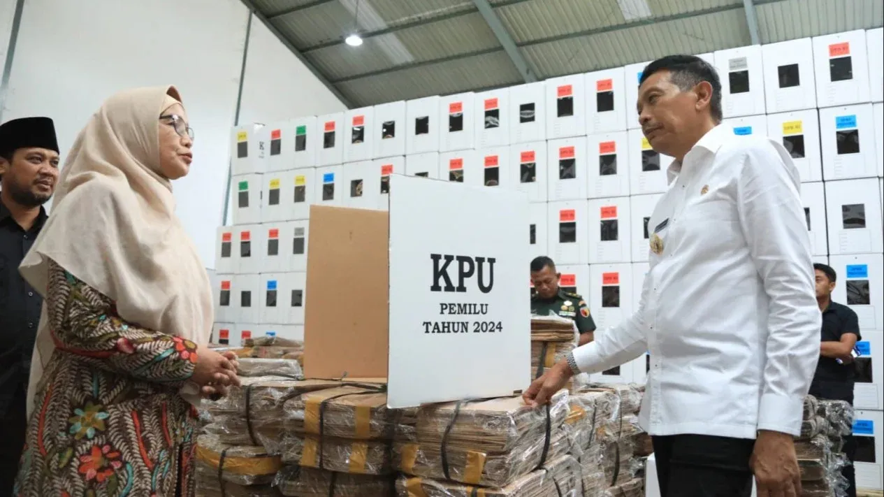 Persiapan Optimal Menyambut Pemilu 2024 di Kota Malang, Pj. Walikota Malang Tinjau di Gudang KPU dan Bawaslu