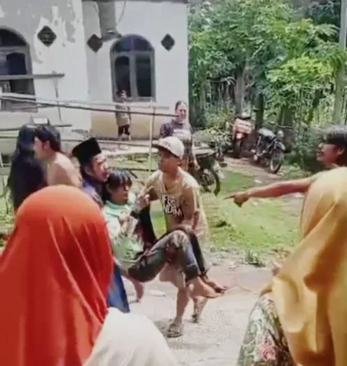 Polisi Memburu Pelaku Carok di Wajak Malang: Dua Warga Terluka Parah