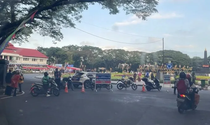 Semarak Hari Pendidikan Nasional di Malang: Keselamatan Berkendara di Balai Kota Malang