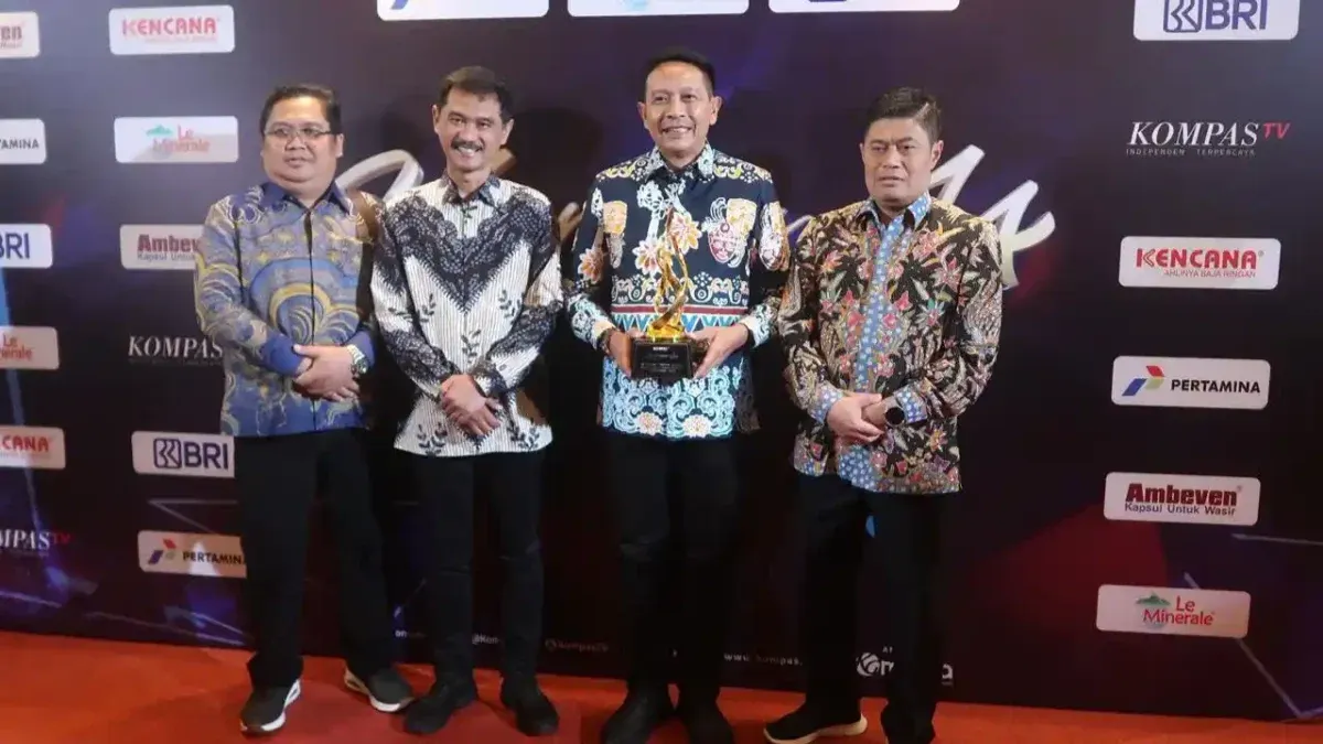 Sukses Terapkan Sekolah Rakyat, Wali Kota Malang Diganjar Penghargaan Nasional Kemendikdasmen