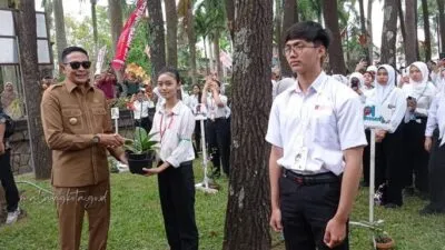 Sambut Mahasiswa Baru STIE ABM, Wali Kota Wahyu Ajak Mahasiswa Jadi 'Agen Perubahan' Jaga Lingkungan