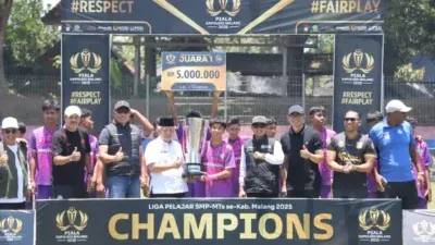 Disaksikan Langsung Pelatih Arema FC, MTsN 2 Malang Sukses Juarai Piala Kapolres Malang 2025