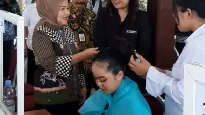 Wabup Malang Tutup PKW 2025 Tata Kecantikan Rambut: Cetak Wirausahawan Muda Siap Bersaing