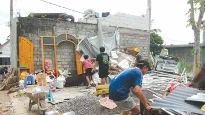 Update Bencana Dau: Korban Terdampak Puting Beliung Melonjak Jadi 137 Rumah, Dua Warga Terluka