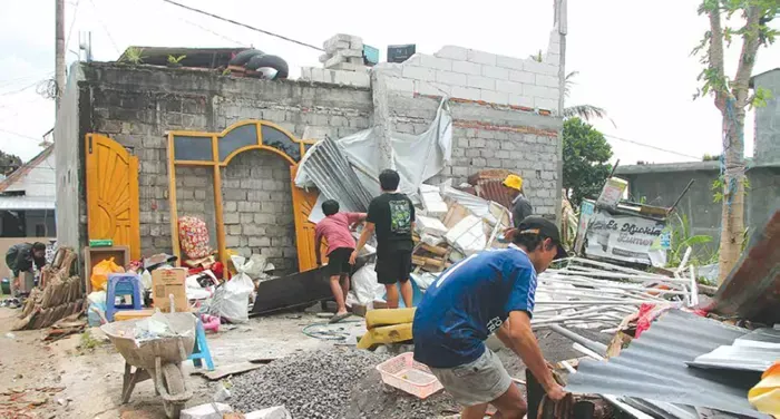 Update Bencana Dau: Korban Terdampak Puting Beliung Melonjak Jadi 137 Rumah, Dua Warga Terluka