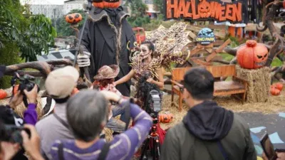 Dinosaurus Ketemu Hantu: Jatim Park 3 Sukses Pindahkan Pesta Halloween ke Era 